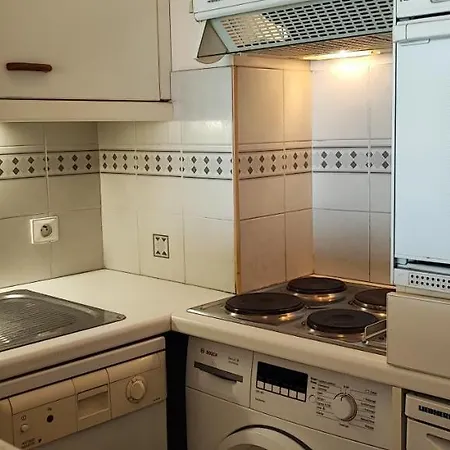 La Croix Des Gardes Apartment